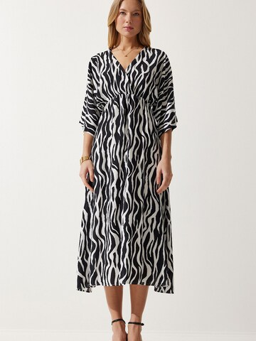 Happiness İstanbul Dress in Black: front