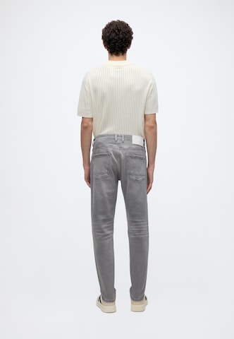 Regular Jean Goldgarn en gris