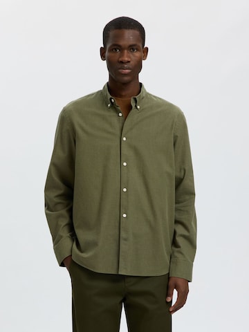 SELECTED - Camisa 'SLMCole' en verde: frente