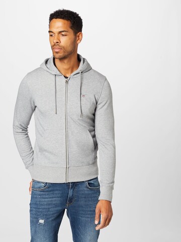GANT Regular Fit Sweatjacke in Grau: Vorderseite