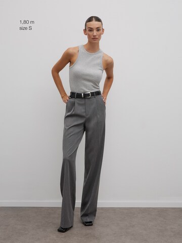 Haut RÆRE by Lorena Rae en gris