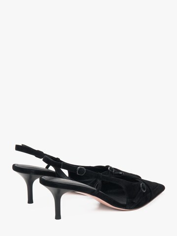 Décolleté '24022-1717' di Estro in nero