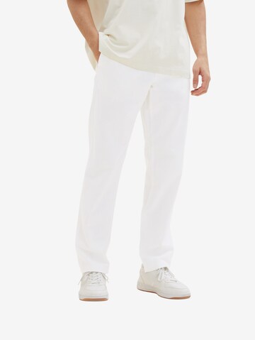 TOM TAILOR Regular Chino trousers in White: front