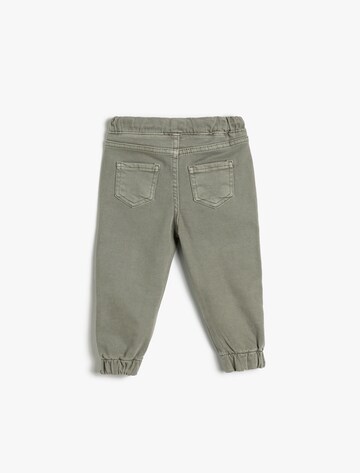 Koton Tapered Jeans in Groen