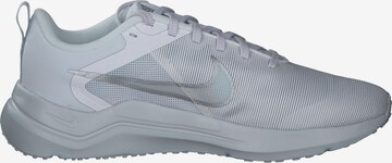 Chaussure de course 'Downshifter 12' NIKE en blanc