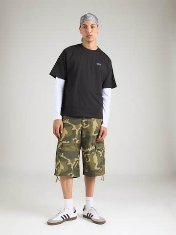 ALPHA INDUSTRIES Футболка в Черный