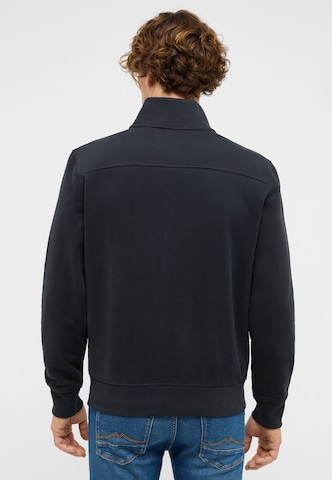 MUSTANG Sweatshirt in Schwarz