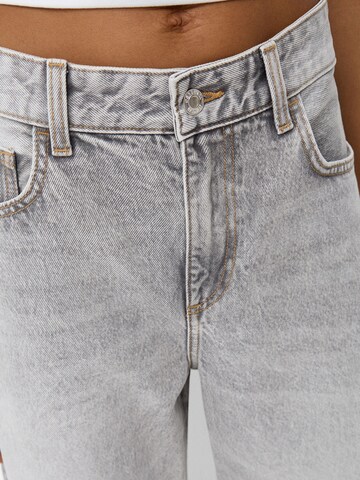 Bershka Široký strih Džínsy - Sivá