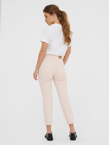 VERO MODA regular Jeans 'Brenda' i pink