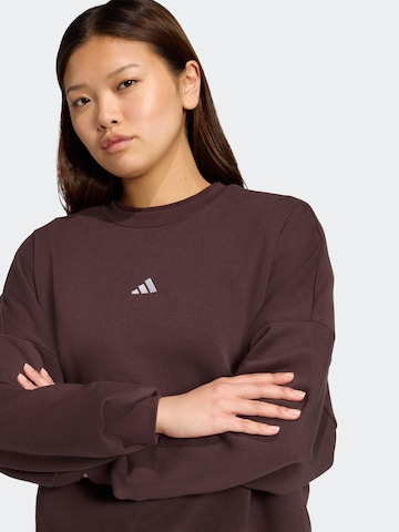 ADIDAS SPORTSWEAR - Camiseta deportiva en marrón