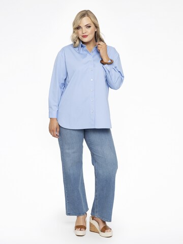 Yoek Blouse in Blauw