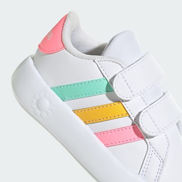 ADIDAS ORIGINALS - Zapatillas deportivas 'Grand Court 2.0' en blanco