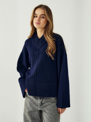 Pullover ' N-Maidie ' di Noella in blu