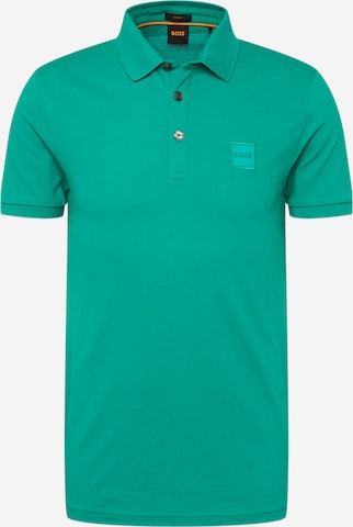 T-Shirt 'Passenger' BOSS Orange en vert : devant