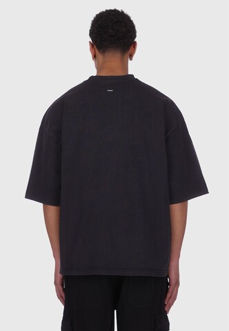 Dropsize Shirt in Schwarz