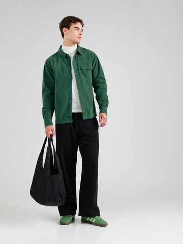 COLUMBIA Regular fit Athletic button up shirt in Green