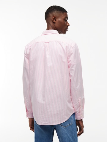 Tommy Jeans Regular fit Button Up Shirt in Pink