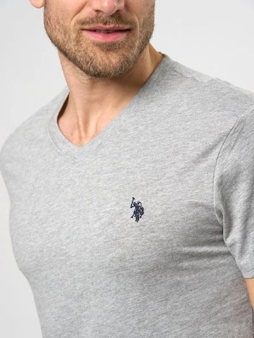 U.S. POLO ASSN. Bluser & t-shirts 'Cem' i grå