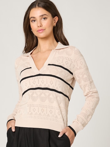 Guido Maria Kretschmer Collection Sweater 'Shanice' in Beige: front