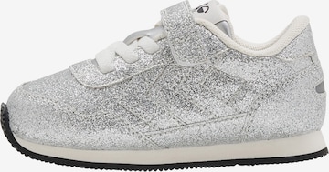Hummel Sneakers in Zilver: voorkant