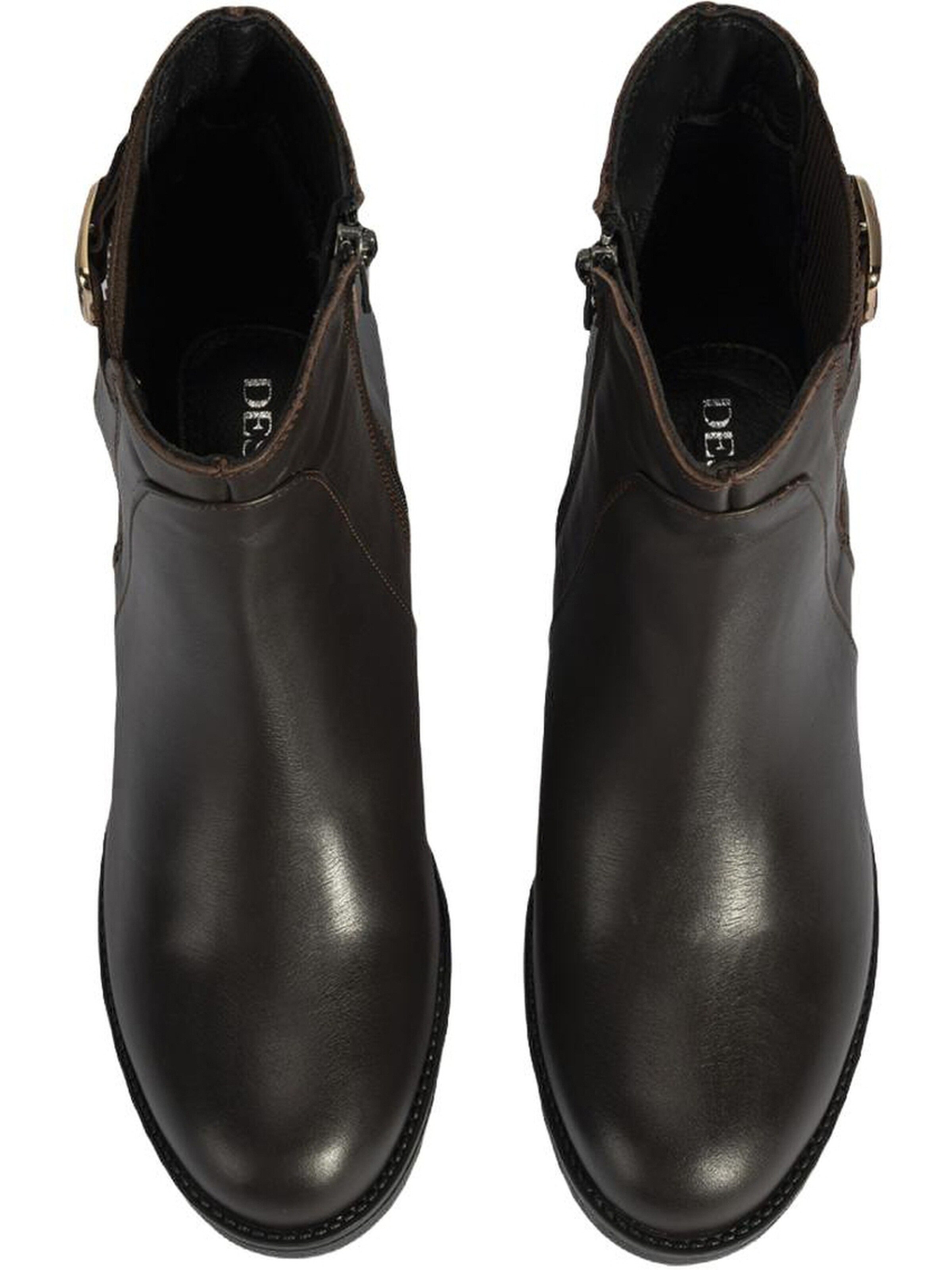 Desa Boots in Brown