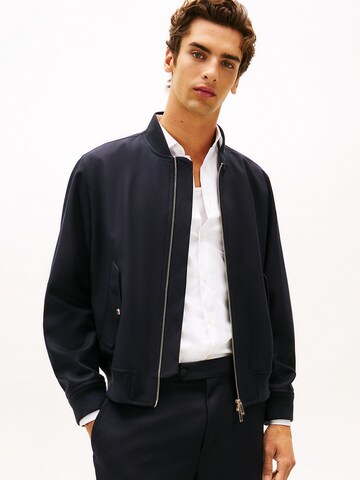 TOMMY HILFIGER Between-season jacket in Blue: front