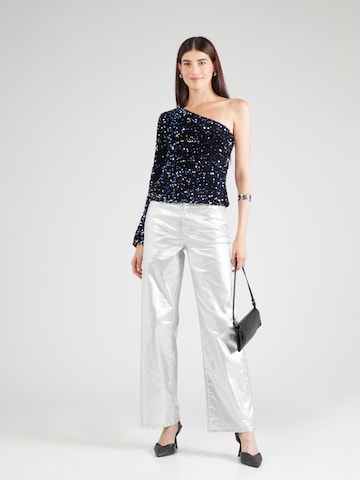 Maglietta 'PCKAM' di PIECES in nero