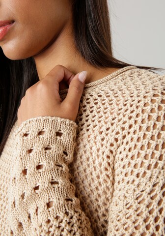 Aniston SELECTED Sweater in Beige