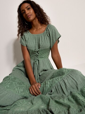 Apricot Jurk ' ' in Groen