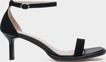 Estro - Sandalias '247-9634' en negro: frente