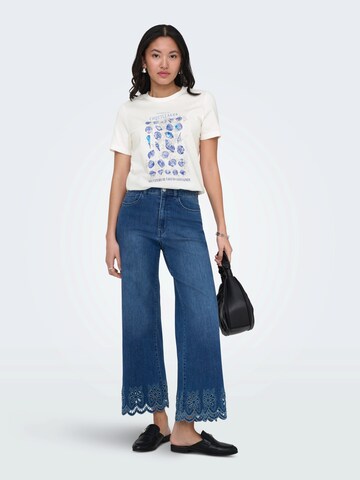 T-shirt 'ONLKITA' ONLY en blanc