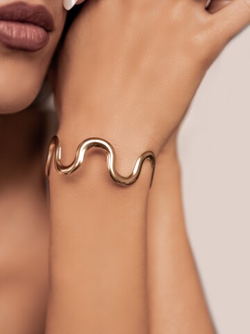 Hey Happiness - Pulsera 'Wavy Flow' en oro