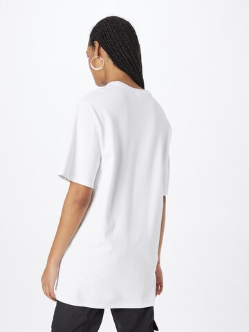 T-shirt 'Talinn' Won Hundred en blanc