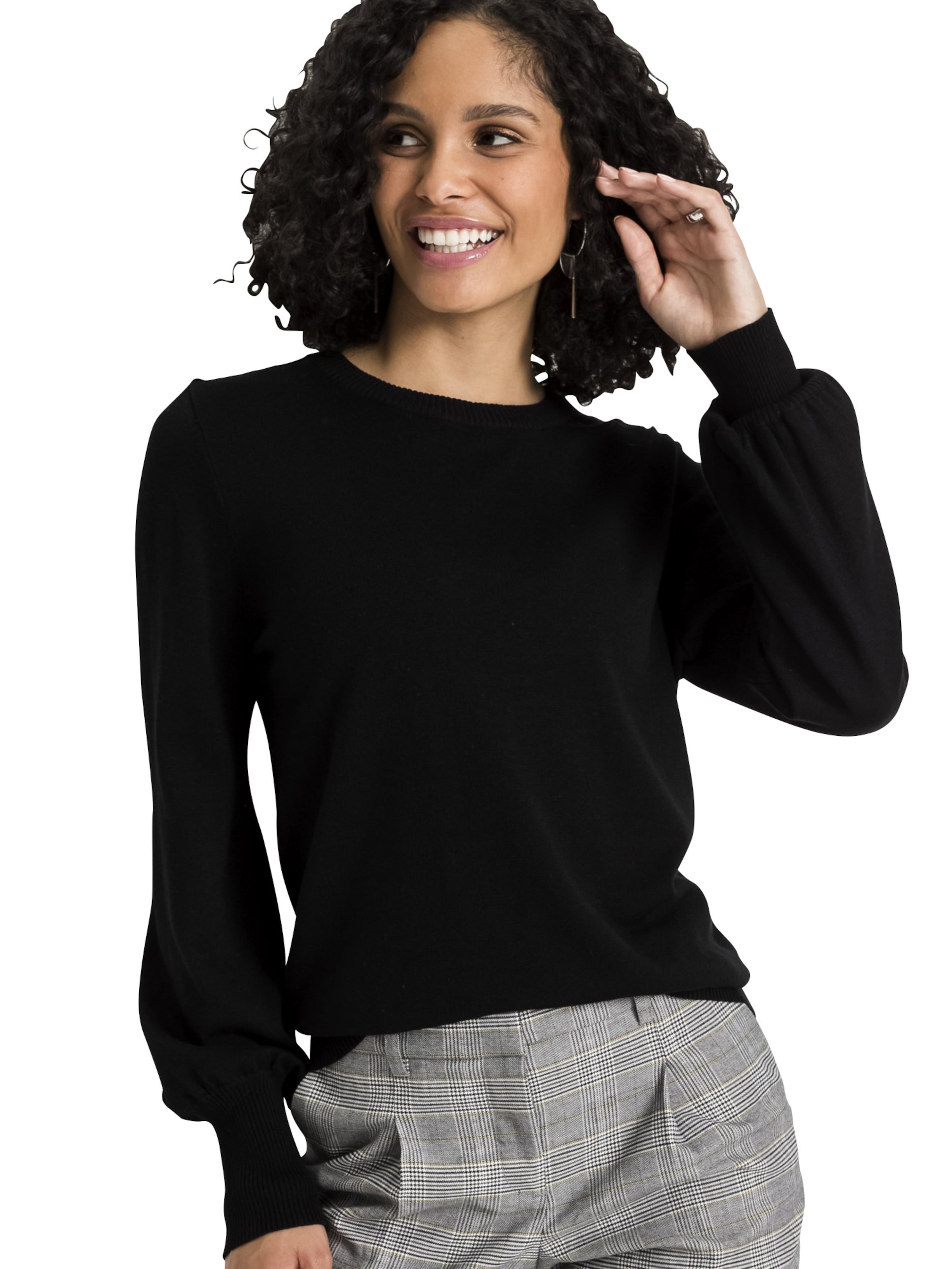bonprix Pullover in Schwarz: Vorderseite