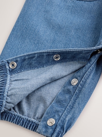 Ensemble Next en bleu