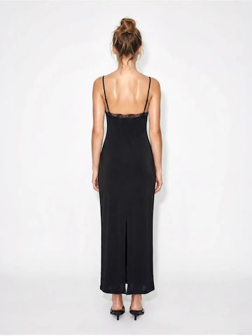 Robe Bianco Lucci en noir