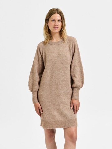 Robes en maille 'Lulu' SELECTED FEMME en beige : devant