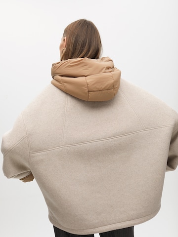 Lola Casademunt - Chaqueta de entretiempo en beige