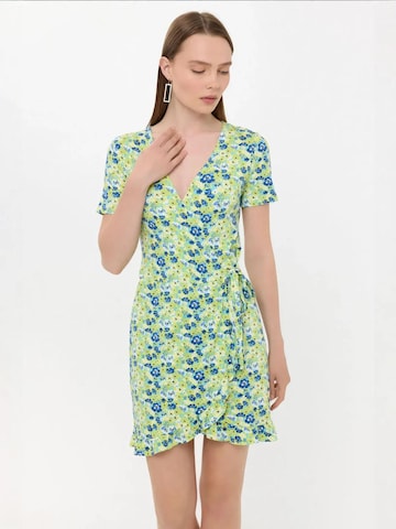 Hiccup Dress in Yellow: front