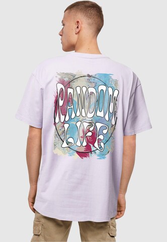 Merchcode T-Shirt 'Random Life' in Lila