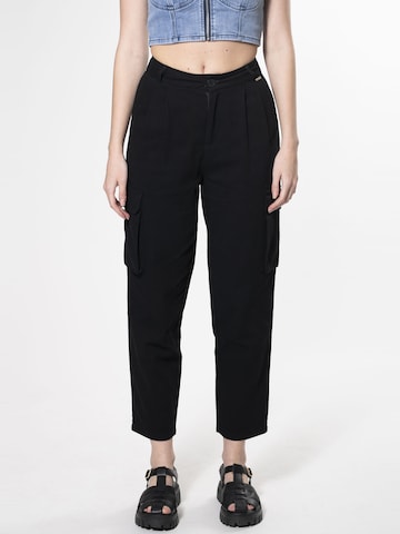 Influencer Tapered Cargo trousers in Black: front