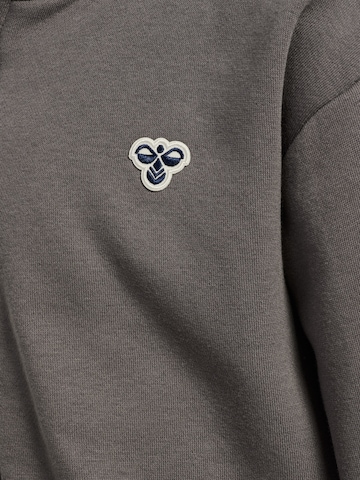Veste de survêtement Hummel en gris