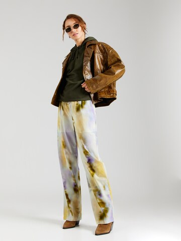 PIECES Sweatshirt 'PCChilli' in Green