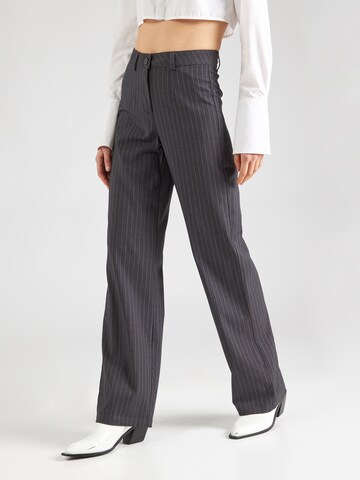 Regular Pantalon Tally Weijl en gris : devant