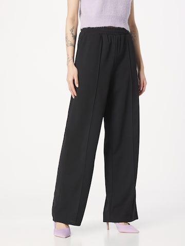 VILA Wide leg Trousers with creases 'Milly' in Black: front