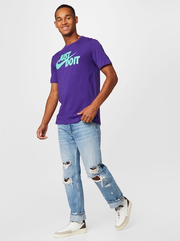 Regular fit Tricou 'Swoosh' de la Nike Sportswear pe mov