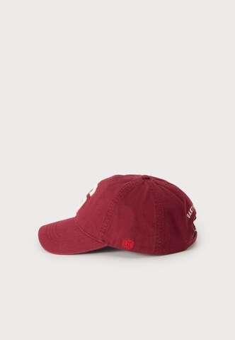 GANT Кепка в Красный