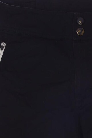 Maloja Shorts in 31-32 in Black