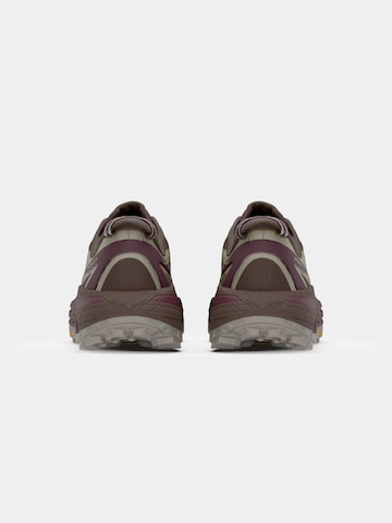 Sneaker bassa 'Mafate Speed 2' di HOKA in marrone