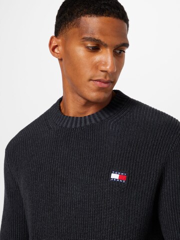 Tommy Jeans Sweater in Black